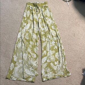 Mudd girls green floral wide leg beach pants